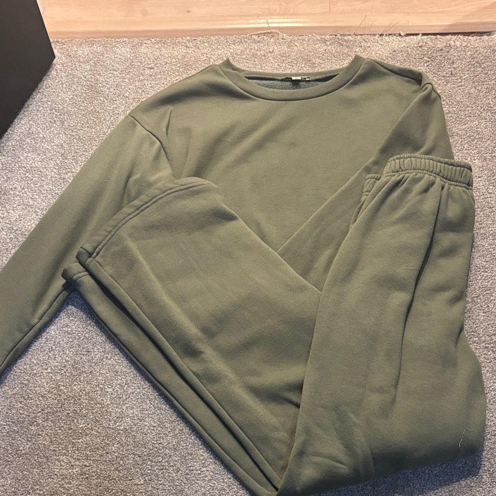 Olive Green womens Sweater and matching sweatpants